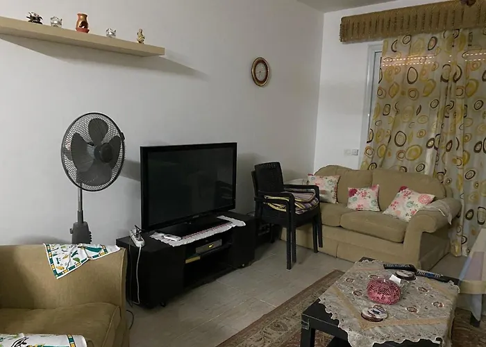 Blumar Luxury Royal Sea View شقة *