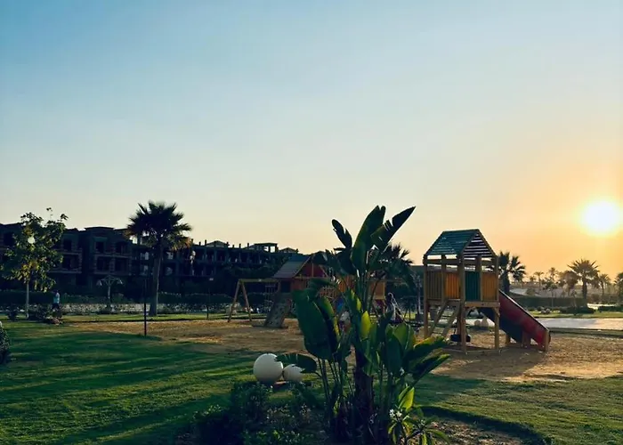 Blumar Luxury Royal Sea View شقة عين السخنة